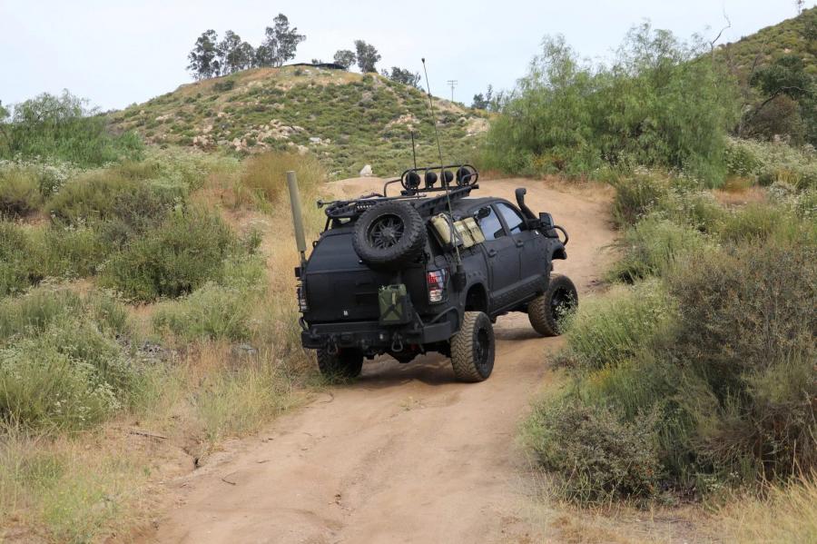  Toyota Tundra CrewMax 4x4 Zombie Apocalypse 2013 года  (фото 89 из 461)